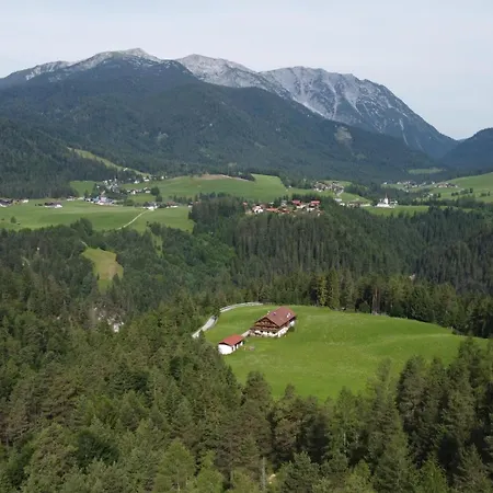 مزرعة للإقامة Durrahof Steinberg am Rofan